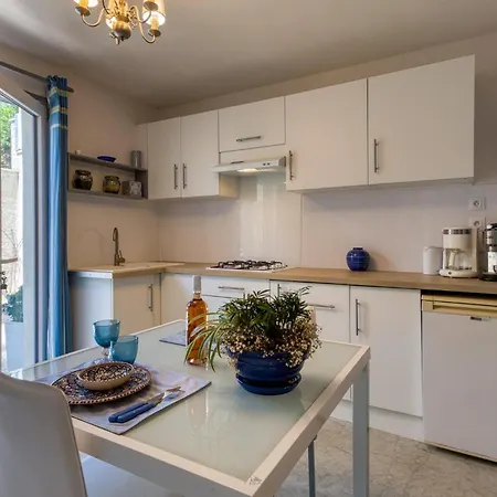 Charmante Maison Avec Piscine