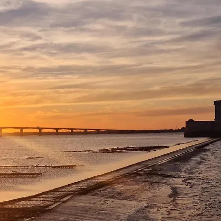 Charmante Maison Avec Piscine Сasa de vacaciones