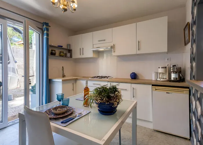 Charmante Maison Avec Piscine